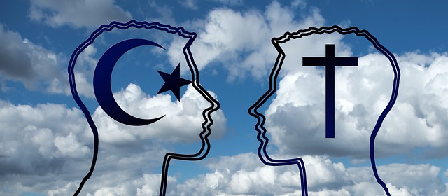 Islam vs Christianity symbols